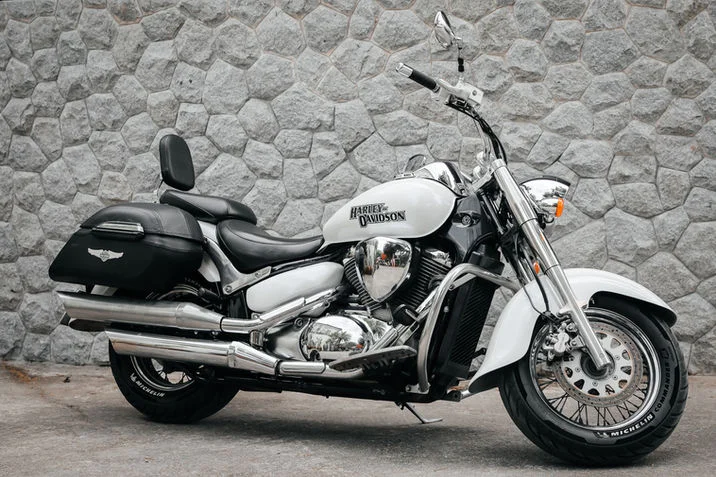 SUZUKI BOULEVARD 900 GT (8459) scooter