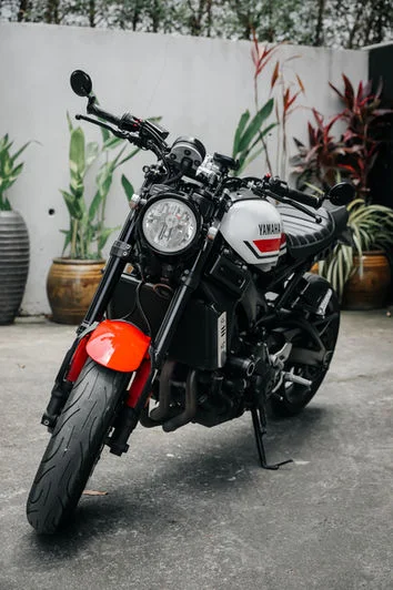 YAMAHA XSR 900 (5738) scooter